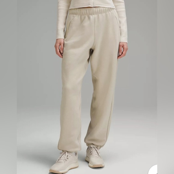 Scuba mid rise oversized jogger regular length Mojave tan - Picture 2 of 6